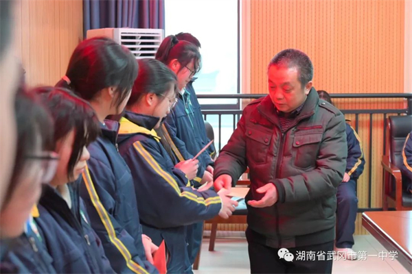 寒门学子最好的新年礼物