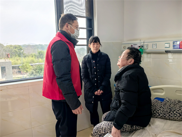 春风送暖，为困境家庭捐赠一万余元