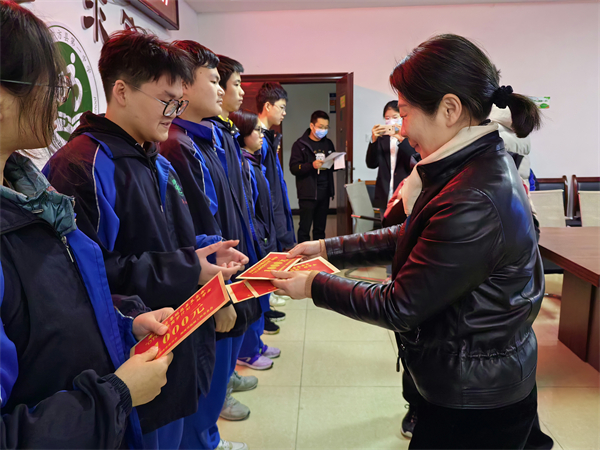 已发放32万余元，深圳“OTO助学圆梦计划”第四次温暖湘西学子