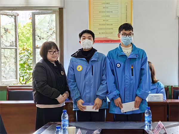 已发放32万余元，深圳“OTO助学圆梦计划”第四次温暖湘西学子
