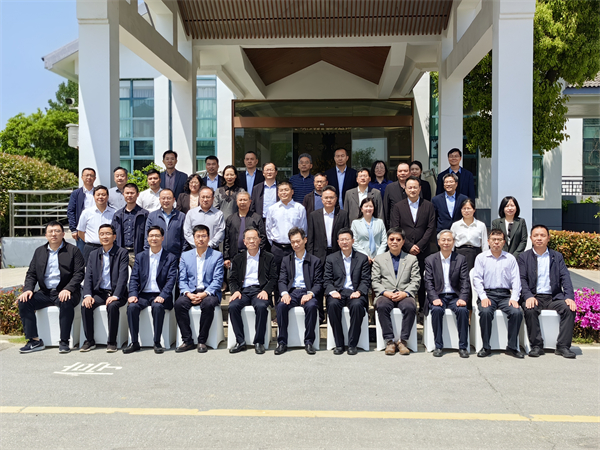中华职业教育社职业教育服务乡村振兴委员会工作会议在苏州召开