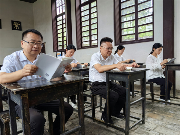 基金会党支部赴湘潭开展主题党日活动，深入学习二十届三中全会精神