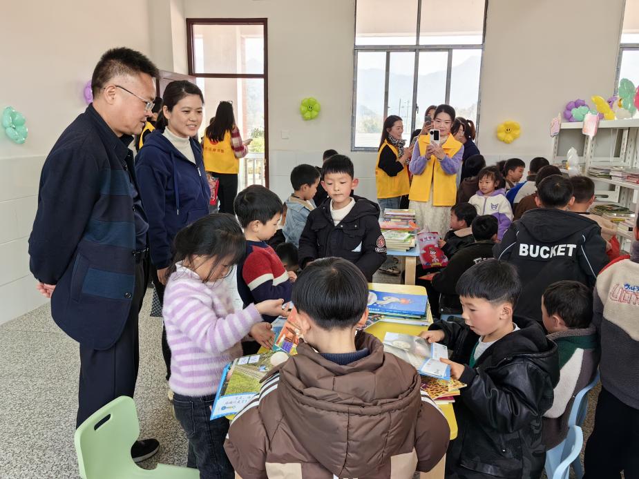 书香传情：一场跨越空间的温暖相遇