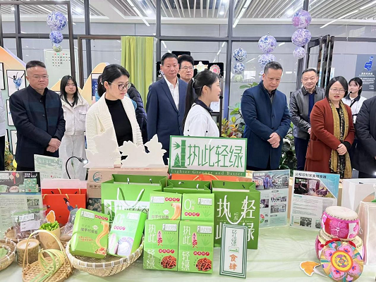 应邀参加宁乡市职中建校40周年创新创意作品展